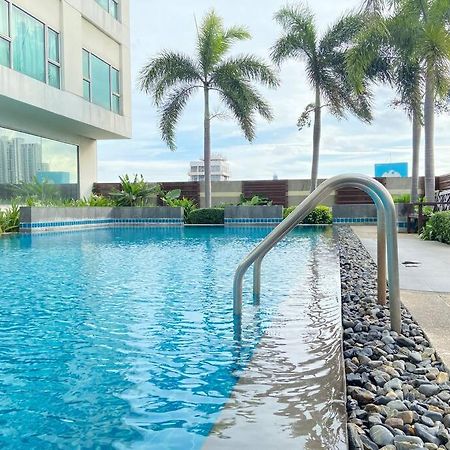 Baan Nonzee Condo Kingsize Bed Big Room In Sathorn Banguecoque Exterior foto