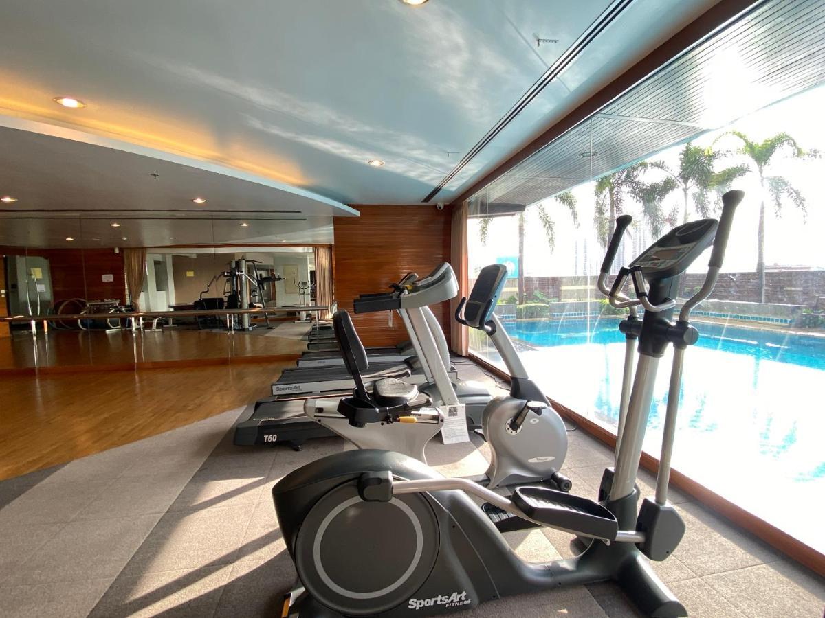 Baan Nonzee Condo Kingsize Bed Big Room In Sathorn Banguecoque Exterior foto